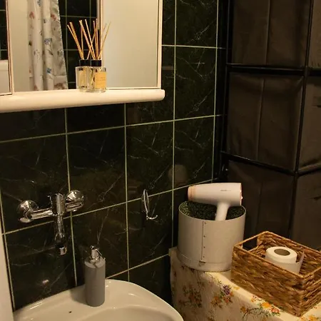 Hummingbird's Nook 诺威萨