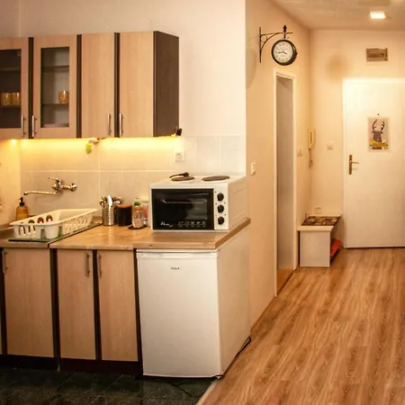 公寓 Hummingbird's Nook