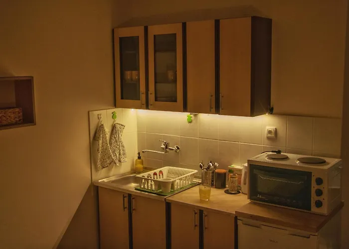 Hummingbird's Nook Apartman *