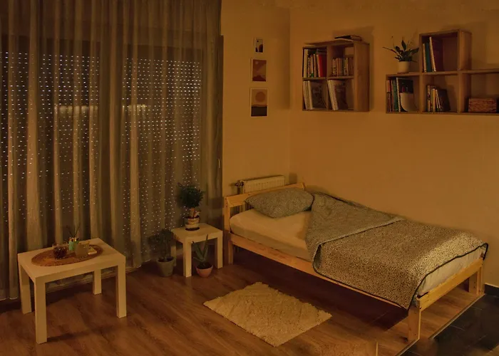 Hummingbird's Nook Apartman